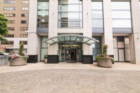 For Lease - 8 Hillcrest Avenue Unit# 1909, Toronto, Ontario - Photo 4