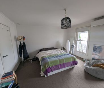 South Melbourne - Photo 4