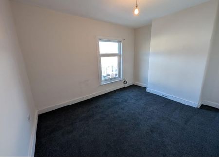 2 Bed Terraced House, Brairdale Road, CH42 - Photo 5