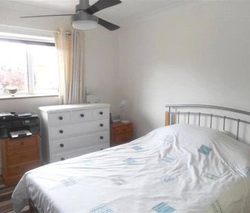 3 bedroom end of terrace house to rent - Photo 6