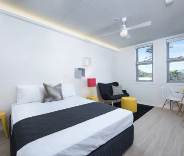 Furnished Luxury Studio Apartment - Photo 3