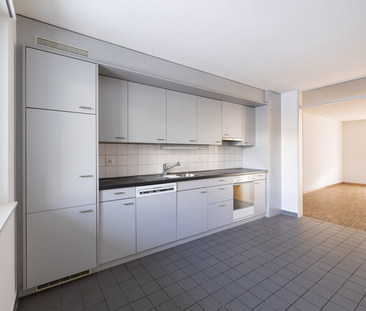 Helle 3.5-Zimmer-Wohnung mit schönem Balkon - Foto 3