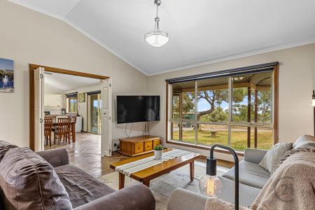 Call Sarah 0432 084 179 with Any Questions - Photo 2