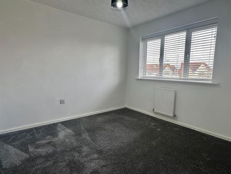 4 bedroom detached house to rent - Photo 4