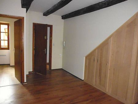 Location appartement t3 75 m² à Villefranche-de-Rouergue (12200) - Photo 3