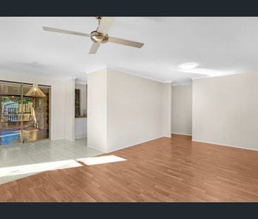 Spacious Family Home in Heart of Burleigh Waters - Photo 4