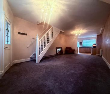 2 bedroom property to rent - Photo 2
