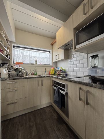 8/16 Cecil Place, Waltham - Photo 2