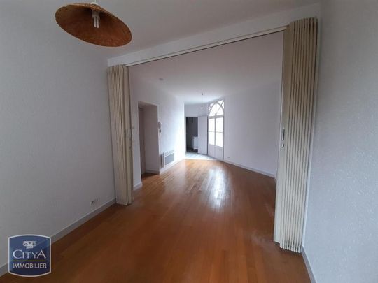 Location Appartement 1 pièce 27m² POITIERS 86000 - Photo 1