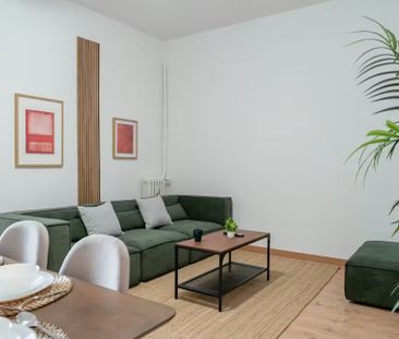 Calle de Donoso Cortés, Madrid, Community of Madrid 28015 - Photo 2