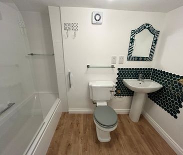 1 bedroom flat to rent - Photo 4