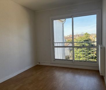 Location Appartement 3 pièces 71 m² La Châtre - Photo 2