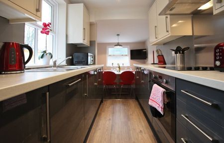 Room in a Shared House, Waylen Street, RG1 - Photo 5