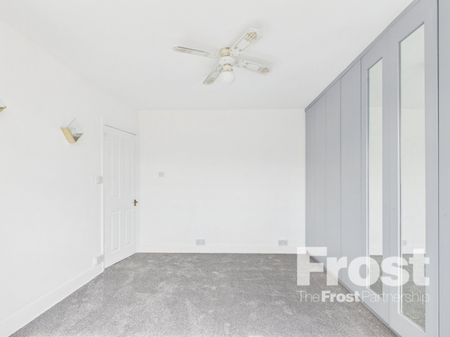 Park Road, Hounslow,TW3 - Photo 2