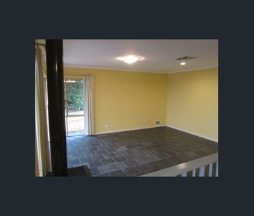 Spacious 5 x 2 home with exceptional outdoor entertaining area!!! - Photo 1