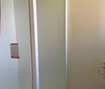 Quiet and sunny apartment. Close to hospital - Photo 4