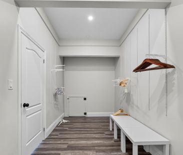 For Lease - 3 Wardrope Avenue, Hamilton, Ontario - Photo 5