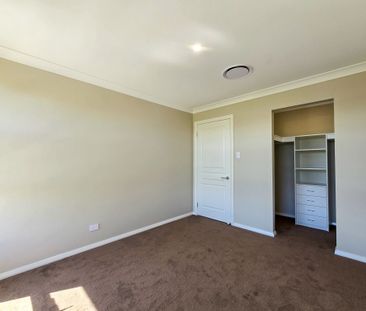 Spacious, Premium Family Living - Photo 3