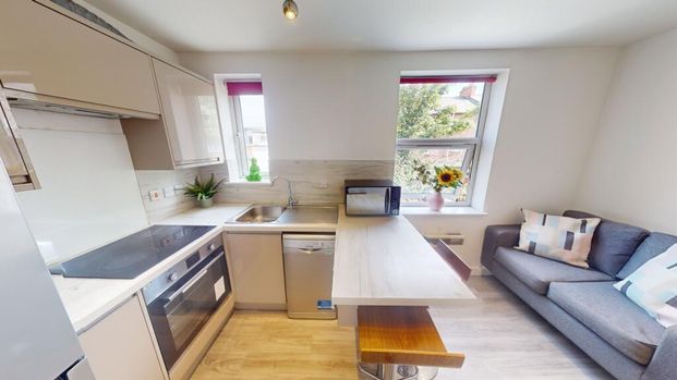 2 bedroom flat to rent - Photo 1
