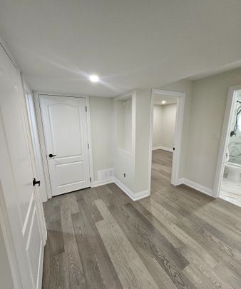 For Lease - 85 Onyx Court Unit# Basement, Hamilton, Ontario - Photo 1