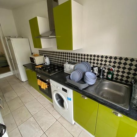 Room in a Shared House, Britannia Road, IG1 - Photo 3