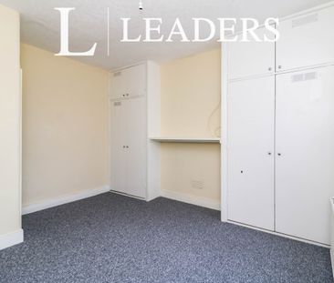 2 bedroom apartment to rent Cambridge Road, Eastbourne, BN22 - Photo 2