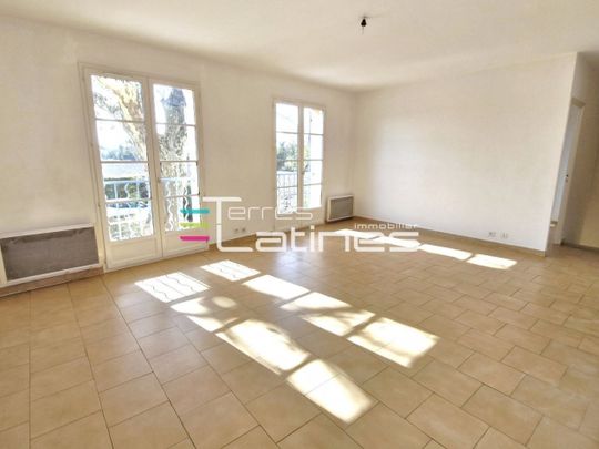 NIMES (30000) - Photo 1