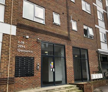 Queensway, Bletchley - Photo 5