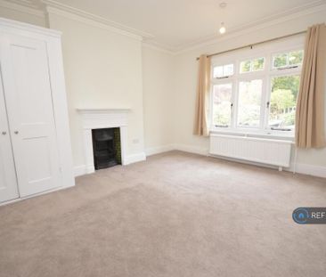 4 bedroom detached house to rent - Photo 4