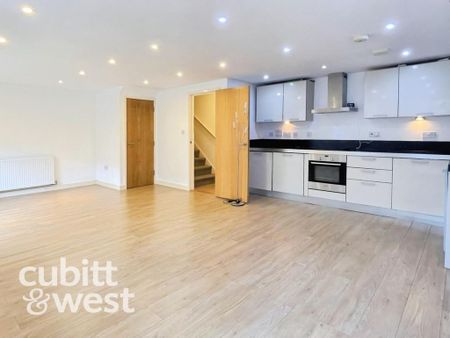 2 bedroom apartment to rent - Photo 2