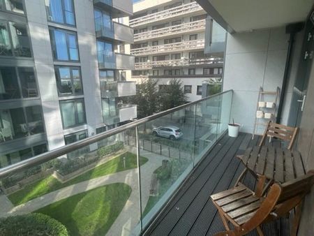 1 bedroom flat to rent - Photo 4