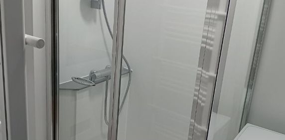 A LOUER - APPARTEMENT MEUBLÉ - LORIENT 3 PIÈCES - 57.42 m2 - Photo 2