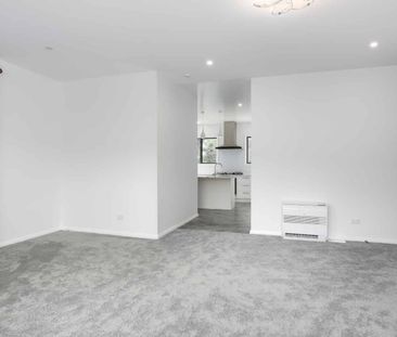 Fully Renovated Home - Photo 2