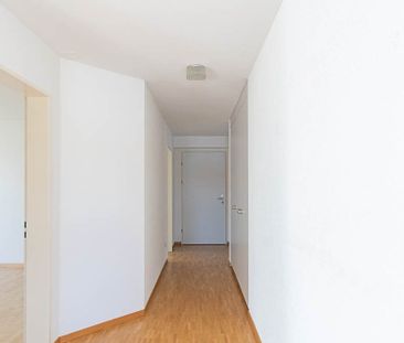 Sonnige 3.5- Zi. Wohnung im 1. OG mit Balkon - Photo 1