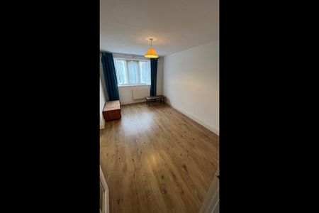 1 Bed Flat, Armoury Road, SE8 - Photo 4