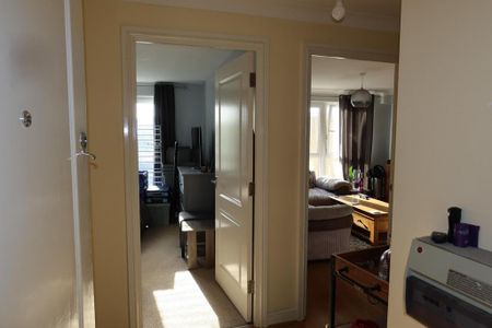 1 bedroom apartment to rent - Photo 2