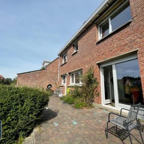 Location Maison 6 pièces 116m² VILLENEUVE D ASCQ 59650 - Photo 1