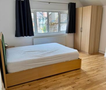 4 bedroom detached house to rent - Photo 6