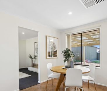 12 Moncur St, Woodcroft SA 5162 - House For Rent | Domain - Photo 5