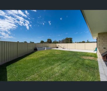 Your Dream Family Home Awaits - Photo 6