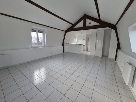 Location Appartement 1 pièce 47m² VALENCIENNES 59300 - Photo 2