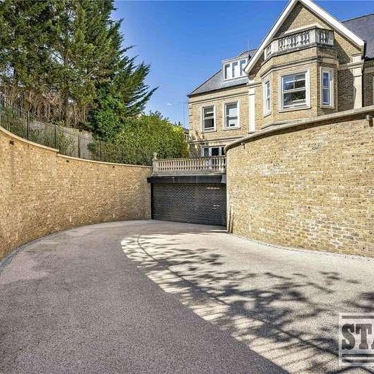 Cockfosters Road, Hadley Wood, Hertfordshire, EN4 - Photo 1