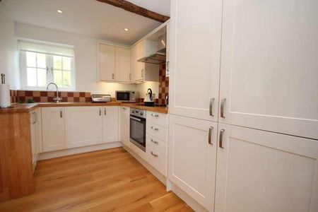 Holyport Street Holyport Maidenhead, SL6 - Photo 4