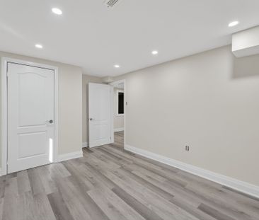 For Lease - 23 Blair Crescent, Barrie, Ontario - Photo 1