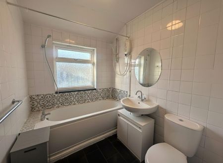 3 bedroom end of terrace house to rent - Photo 5