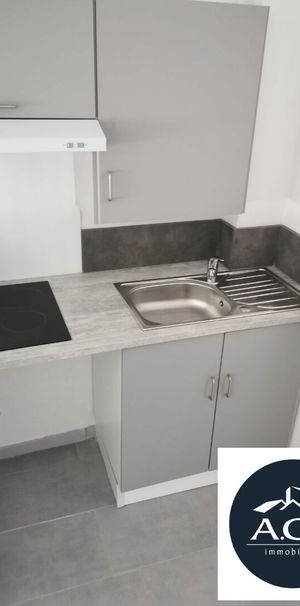 Location Appartement 1 pièce 19m² EPERNON 28230 - Photo 1