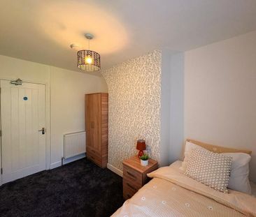 1 bedroom in a house share to rent - Photo 1