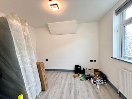 6 bedroom terraced house to rent - Photo 5