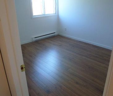 4 1/2 Chauffé/Éclairé, Décembre, Lévis secteur Desjardins, UQAR, CFP - Photo 4