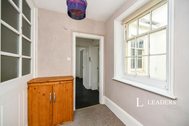 2 bedroom apartment to rent Montpelier Crescent, Brighton, East Sussex, BN1 - Photo 1